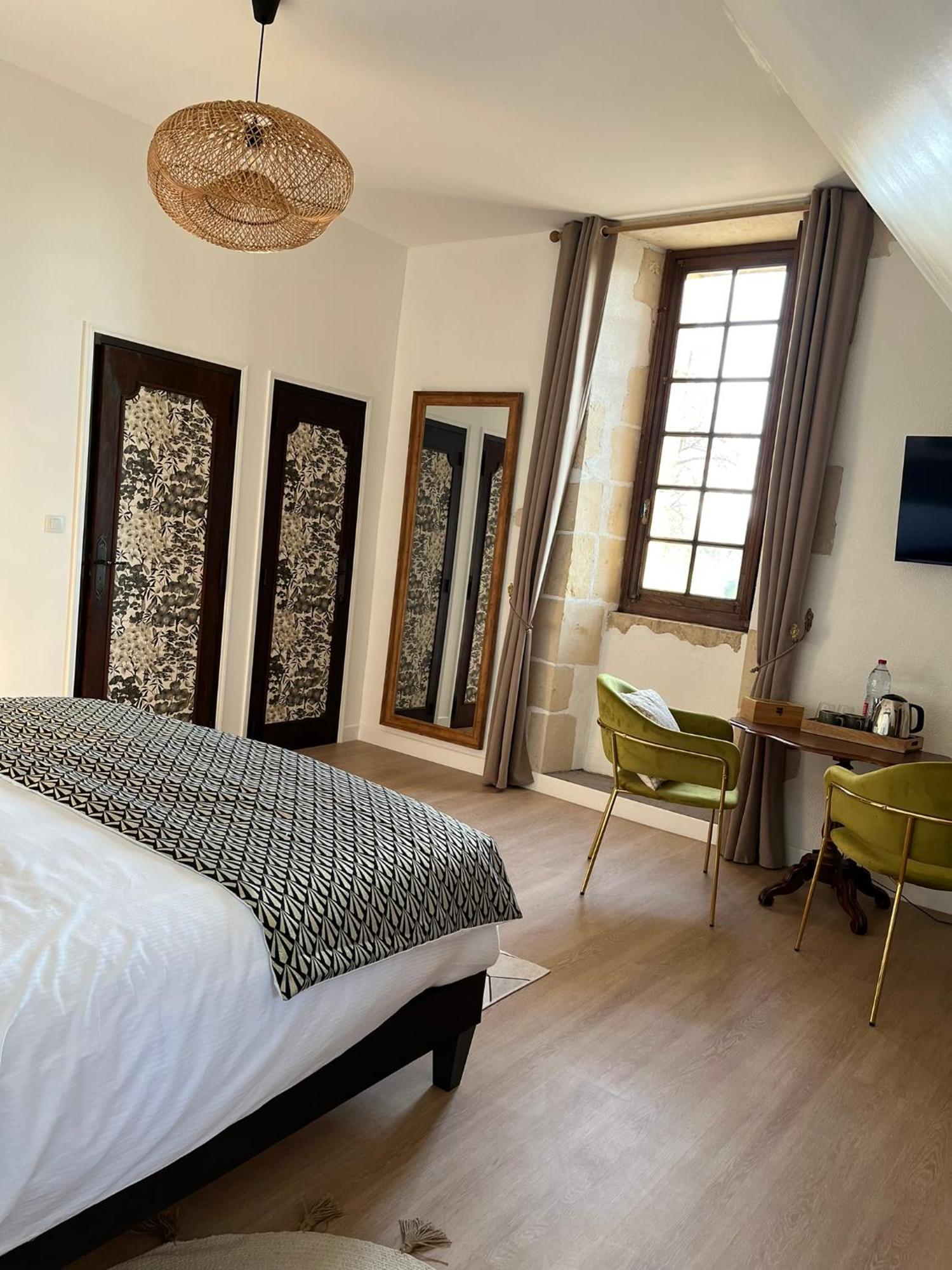 Ourouer-les-Bourdelins O2 Tours Bed & Breakfast エクステリア 写真